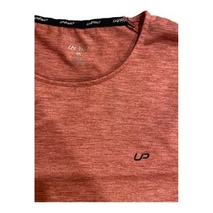 Quick dry t-shirts size large